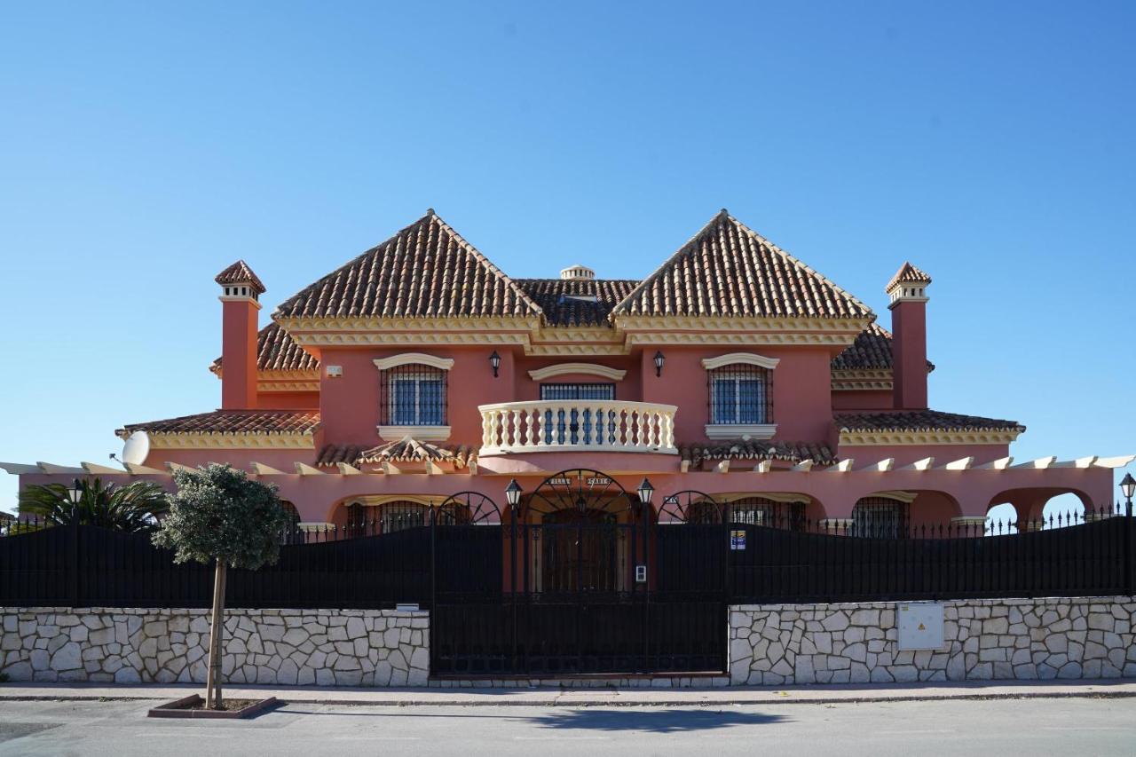Tess Villa Cari Alhaurin de la Torre Luaran gambar